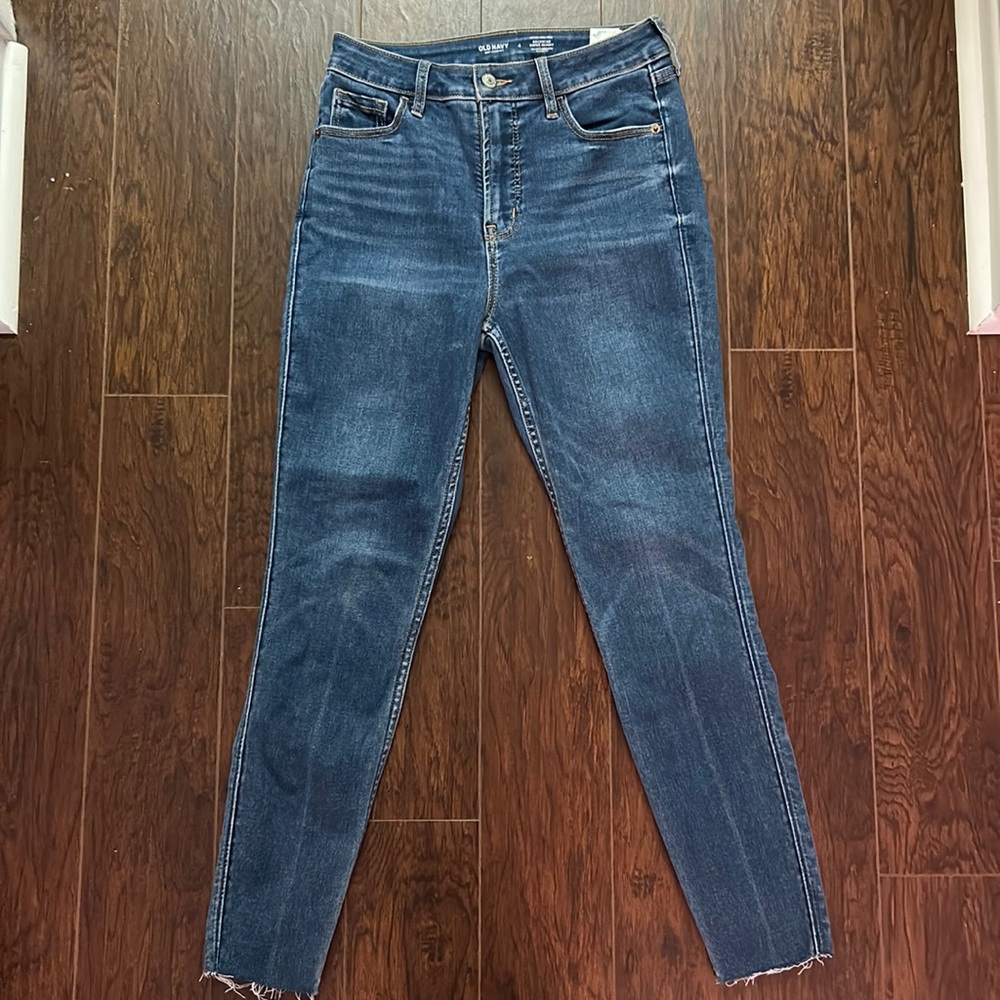 Old Navy Extra High Rise Rockstar Super Skinny